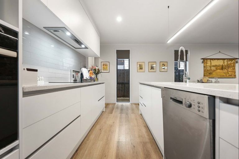 Photo of property in 2 Lulu Avenue, Chartwell, Hamilton, 3210