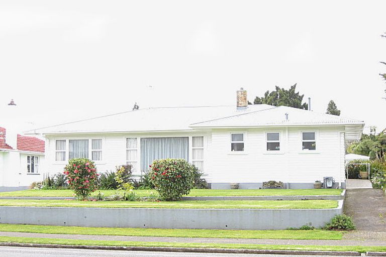 Photo of property in 116 Rata Street, Inglewood, 4330