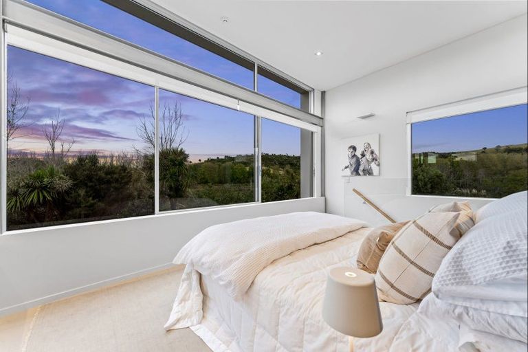 Photo of property in 64 Taumata Road, Omaha, 0986