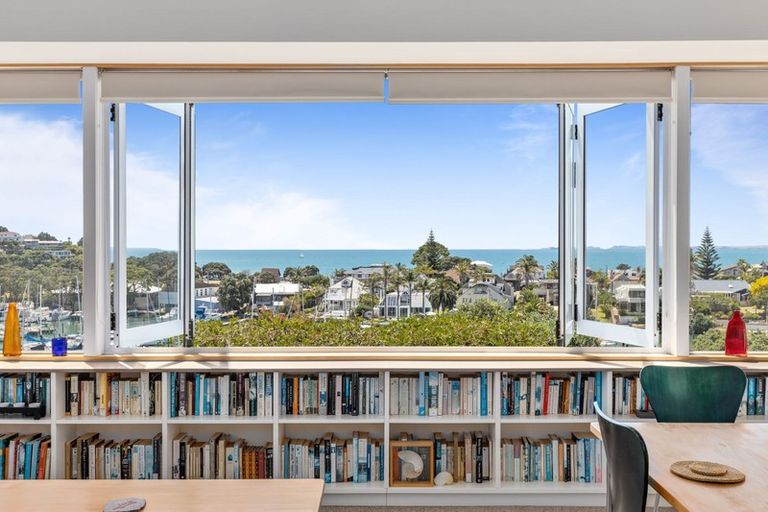 Photo of property in 3/25 Prospect Terrace, Milford, Auckland, 0620