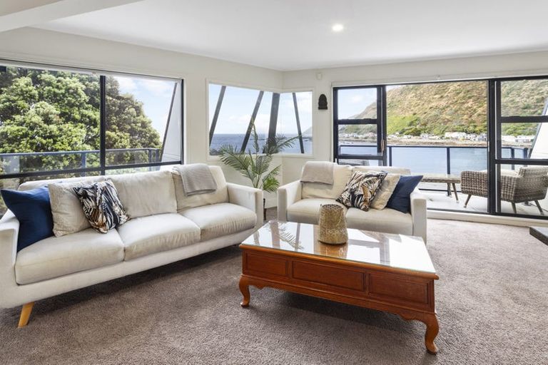 Photo of property in 12 Owhiro Bay Parade, Owhiro Bay, Wellington, 6023
