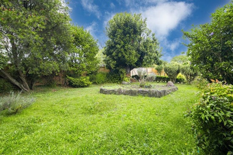 Photo of property in 116a Sandspit Road, Waiuku, 2123