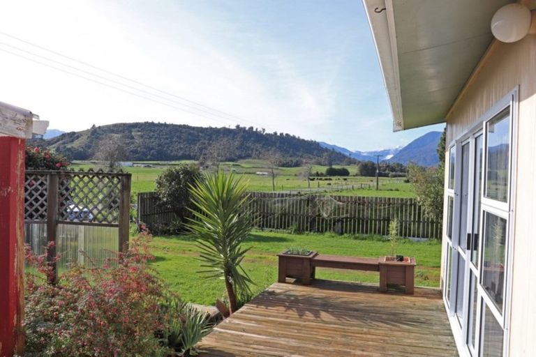 Photo of property in 24 Umere, Karamea, 7893