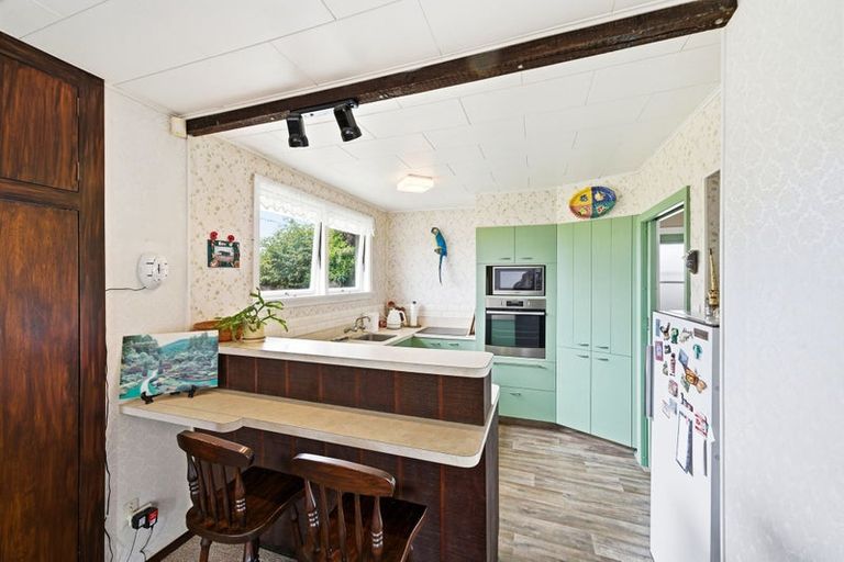 Photo of property in 17 Wolsey Place, Hillmorton, Christchurch, 8025