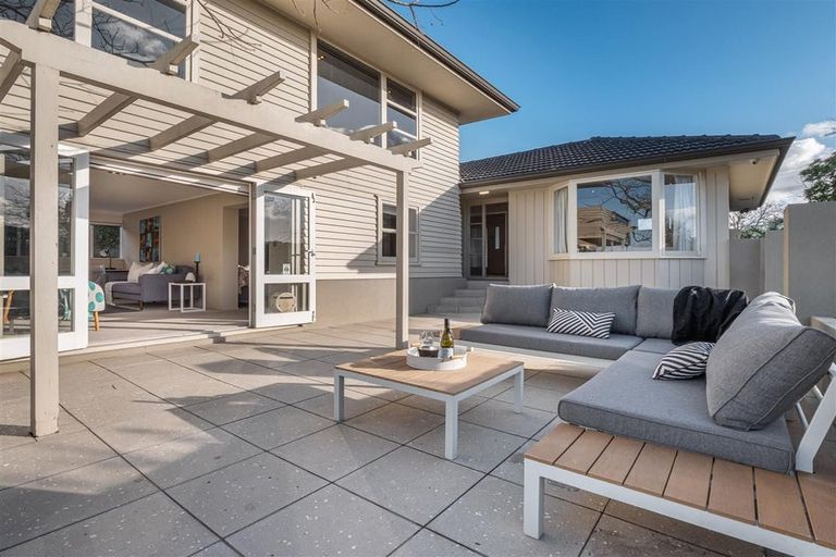 Photo of property in 136 Clovelly Road, Bucklands Beach, Auckland, 2012