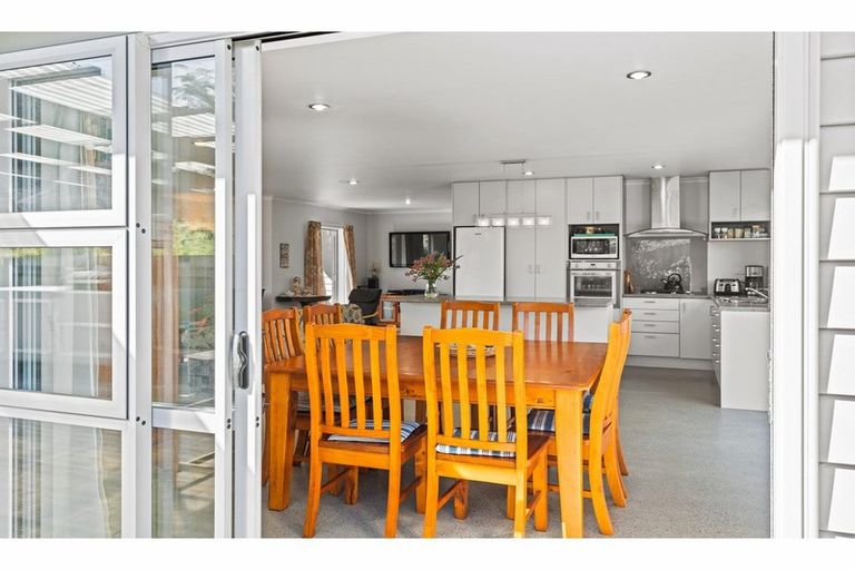 Photo of property in 11 Seabreeze Road, Mangawhai Heads, Mangawhai, 0505