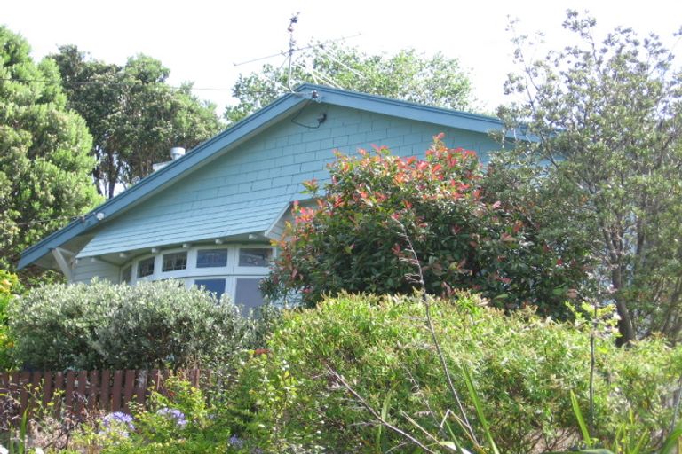 Photo of property in 1 Westland Road, Mount Cook, Wellington, 6021