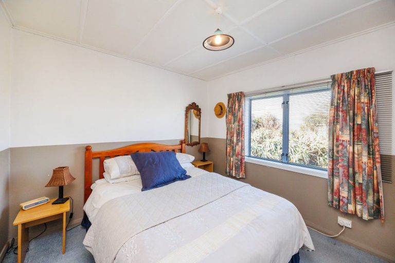 Photo of property in 51 Pratt Avenue, Foxton Beach, Foxton, 4815