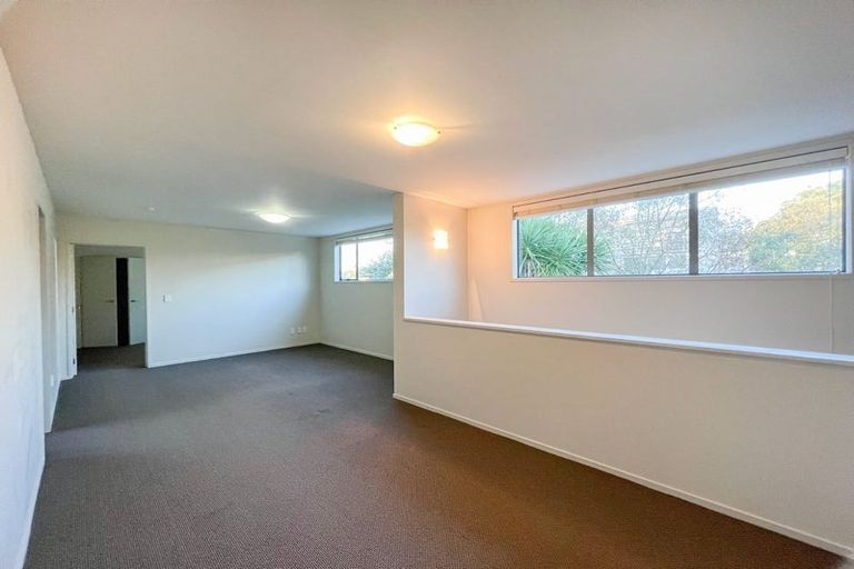Photo of property in 632 Beach Road, Browns Bay, Auckland, 0630