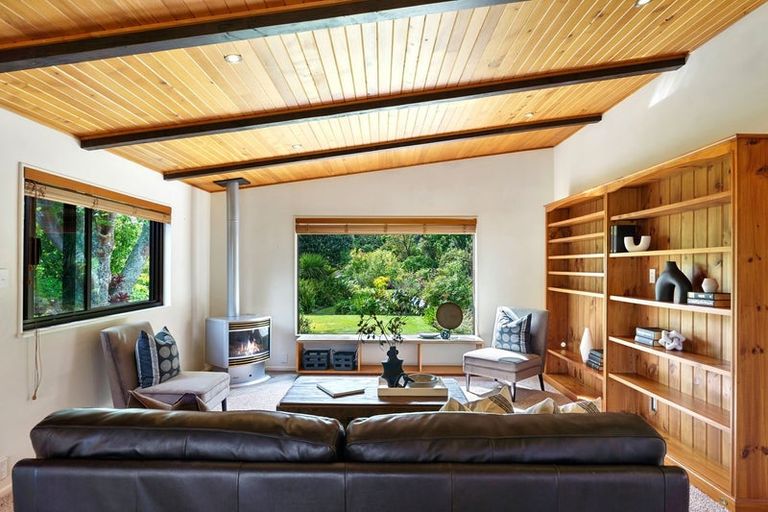 Photo of property in 173 Te Moana Road, Waikanae, 5036