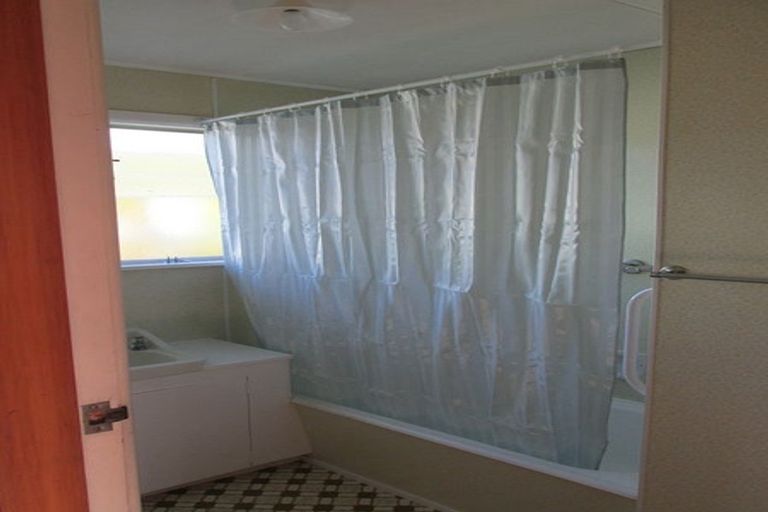 Photo of property in 6 Montgomery Street, Feilding, 4702