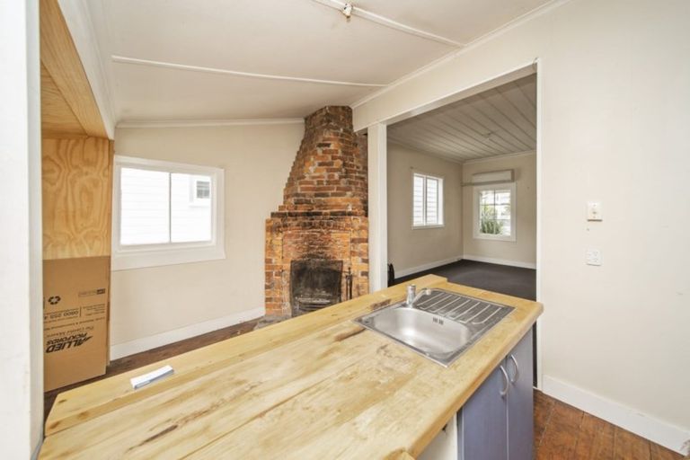 Photo of property in 163 Lemon Street, Strandon, New Plymouth, 4312