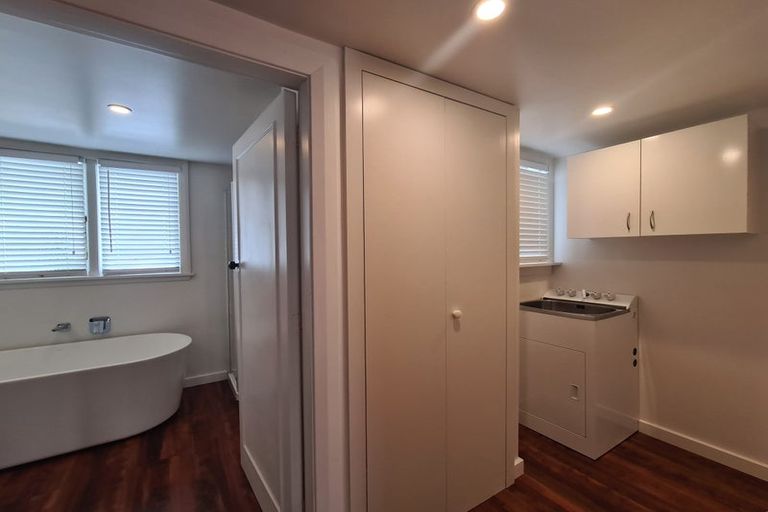 Photo of property in 51 Plynlimon Road, Strowan, Christchurch, 8052