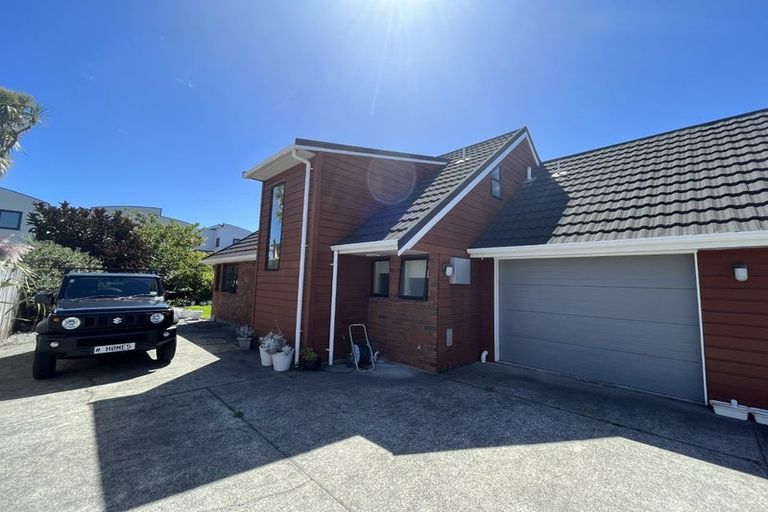Photo of property in 3/9 Mana Esplanade, Paremata, Porirua, 5026