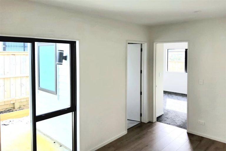 Photo of property in 63 Drumbuoy Drive, Flat Bush, Auckland, 2019