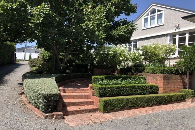 Photo of property in 38 Muritai Crescent, Havelock North, 4130