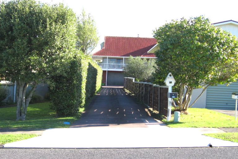 Photo of property in 7 Sorrel Crescent, Bucklands Beach, Auckland, 2012