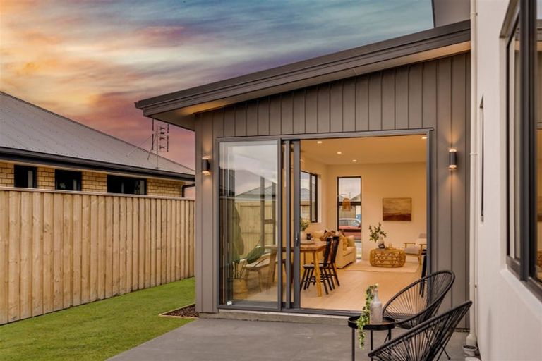 Photo of property in 16 Nathaniel Archer Street, Woodend, 7610