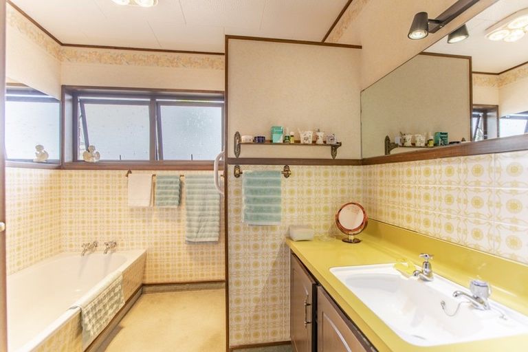 Photo of property in 3/15 Francis Drake Street, Waipukurau, 4200