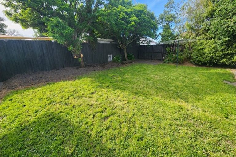 Photo of property in 50 Niven Street, Avondale, Christchurch, 8061