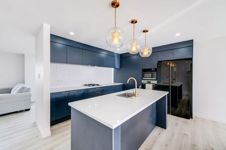 Photo of property in 10 Kauri Heart Avenue, Takanini, 2112