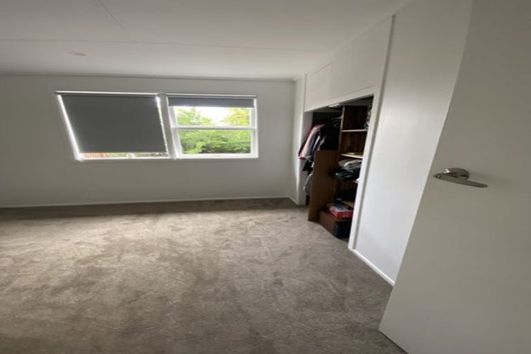 Photo of property in 1/30 Sunnyfield Crescent, Glenfield, Auckland, 0629