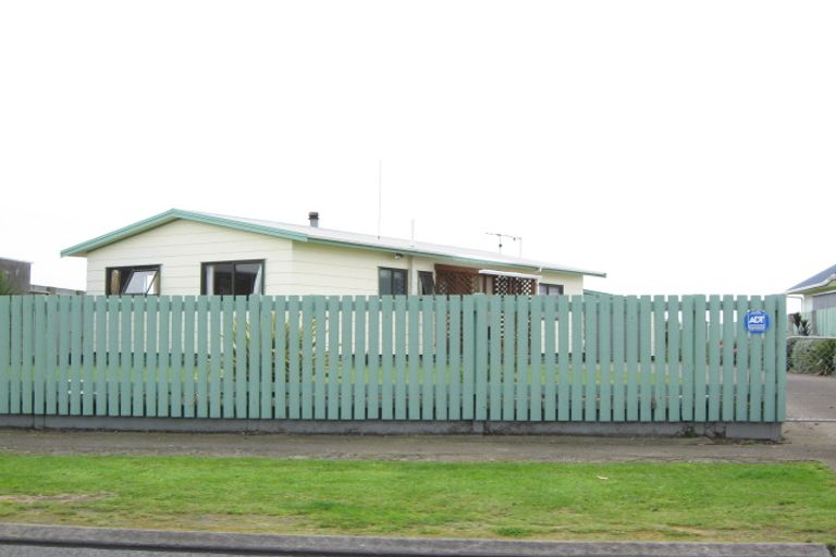 Photo of property in 78 Hume Street, Waitara, 4320
