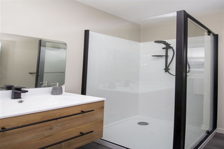 Photo of property in 454 Main South Road, Hornby, Christchurch, 8042