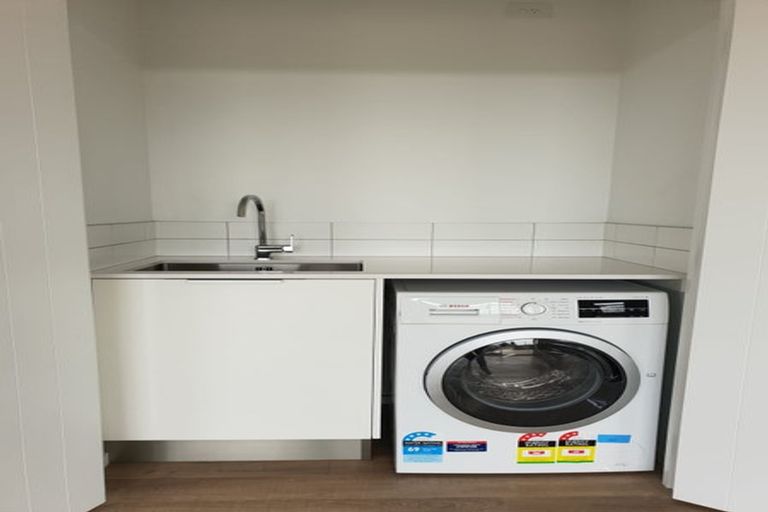 Photo of property in 19a Braemar Road, Rothesay Bay, Auckland, 0630