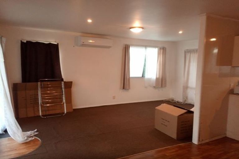 Photo of property in 2/19 Dunstan Place, Otara, Auckland, 2023