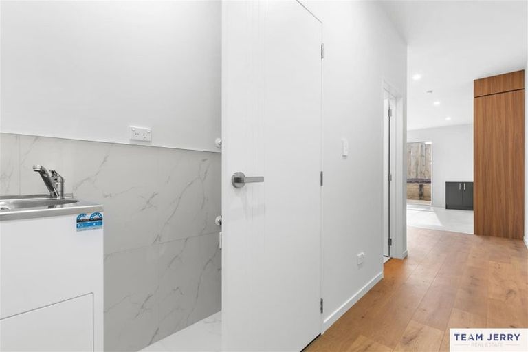 Photo of property in 5 Rarangi Mai Lane, Karaka, 2113