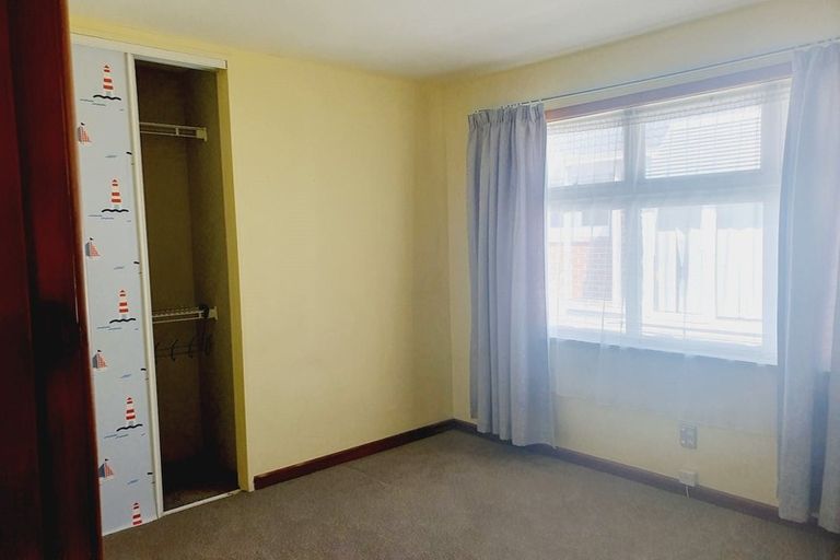 Photo of property in 30 Golf Road, New Lynn, Auckland, 0600