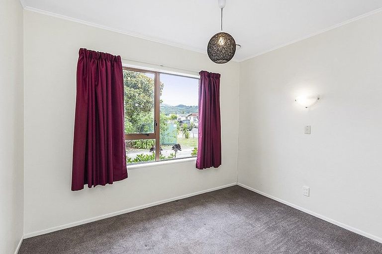 Photo of property in 1 Manawa Avenue, Raumati Beach, Paraparaumu, 5032