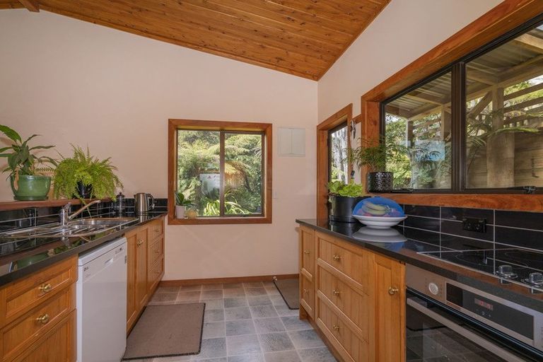 Photo of property in 185 Kaimarama Road, Kaimarama, Whitianga, 3591