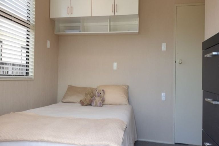 Photo of property in 64 Fifth Avenue, Urenui, 4377