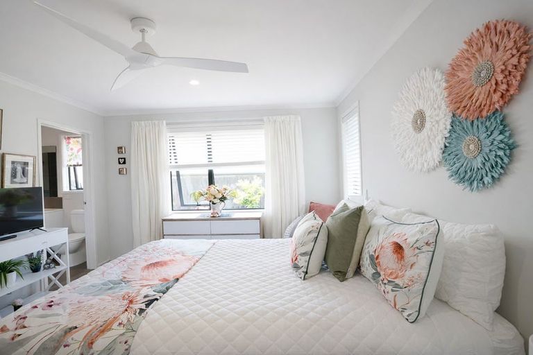 Photo of property in 10 Magnolia Close, Te Kauwhata, 3710