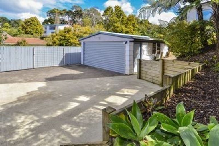 Photo of property in 78 Stapleford Crescent, Browns Bay, Auckland, 0630