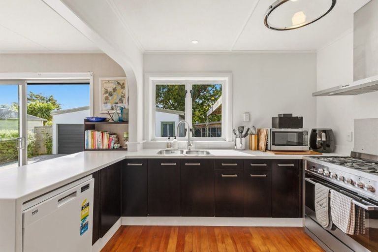 Photo of property in 24 Studholme Street, Morrinsville, 3300