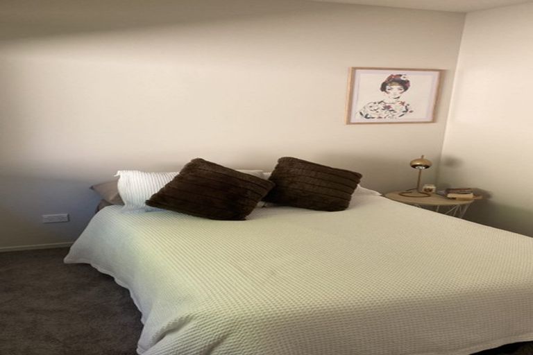 Photo of property in 1 Gladys Place, Levin, 5510