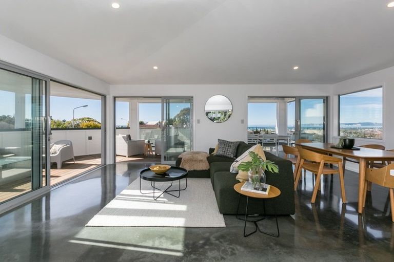 Photo of property in 7 Enfield Road, Hospital Hill, Napier, 4110