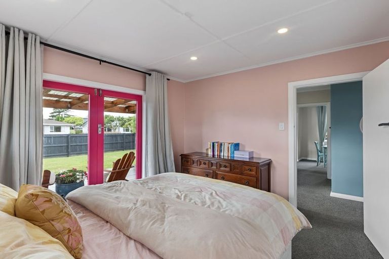 Photo of property in 17 Salisbury Avenue, Terrace End, Palmerston North, 4410