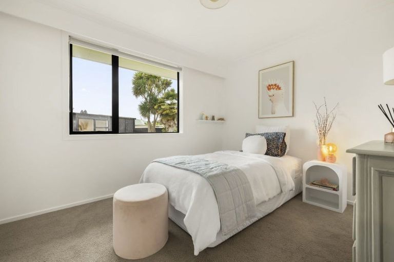 Photo of property in 40 Wordsworth Street, Leamington, Cambridge, 3432