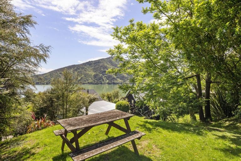 Photo of property in 65 Moenui Road, Havelock, 7281