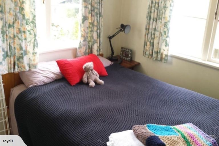 Photo of property in 16 Woodvale Grove, Fairfield, Lower Hutt, 5011