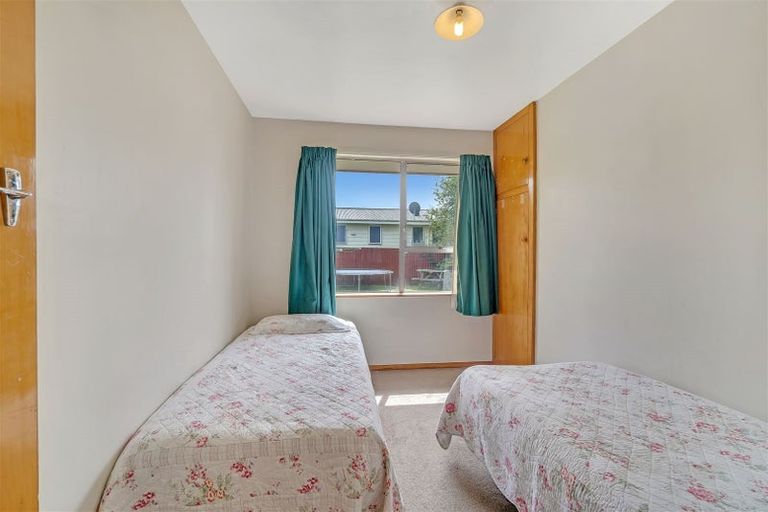 Photo of property in 36 Dickson Crescent, Hornby, Christchurch, 8042