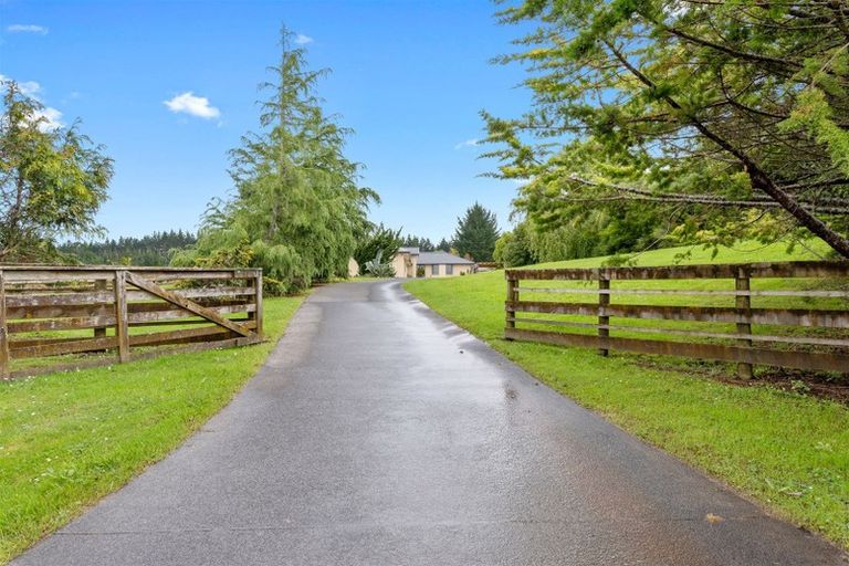 Photo of property in 34 Terry Smyth Drive, Kumeu, 0892