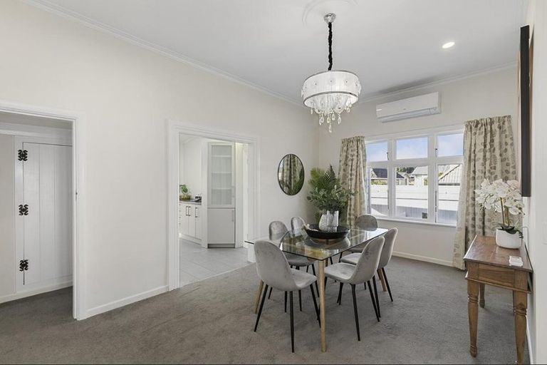 Photo of property in 6b Wai-iti Crescent, Woburn, Lower Hutt, 5010