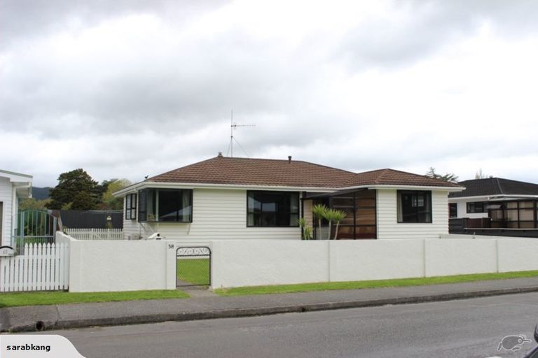 Photo of property in 58 Holdsworth Avenue, Trentham, Upper Hutt, 5018