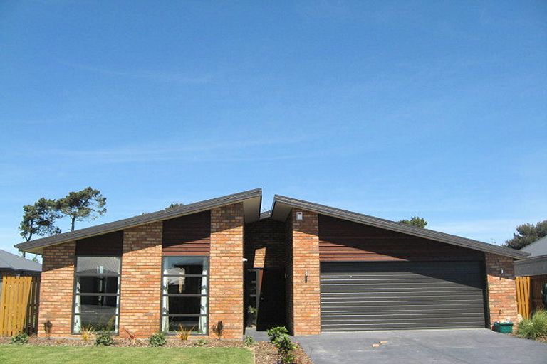 Photo of property in 23 Iraklis Close, Templeton, Christchurch, 8042