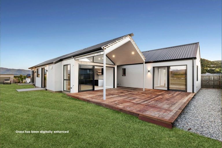 Photo of property in 11 Rua Street, Albert Town, Wanaka, 9305